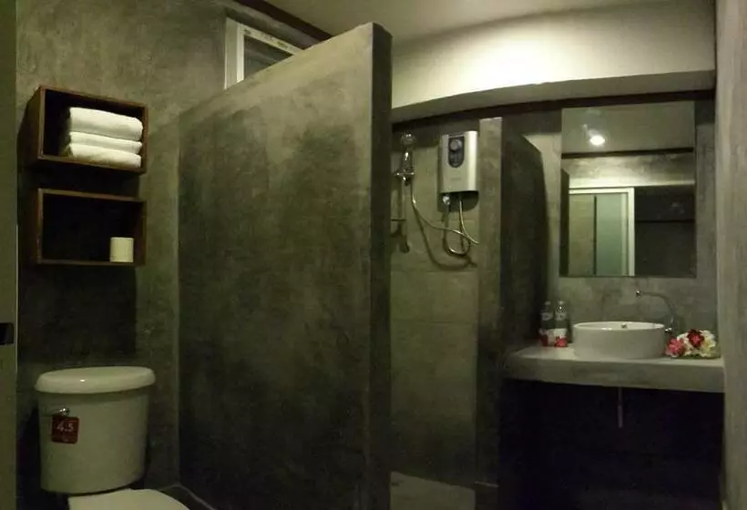 Hotel The Hip Resort @ Phi Phi