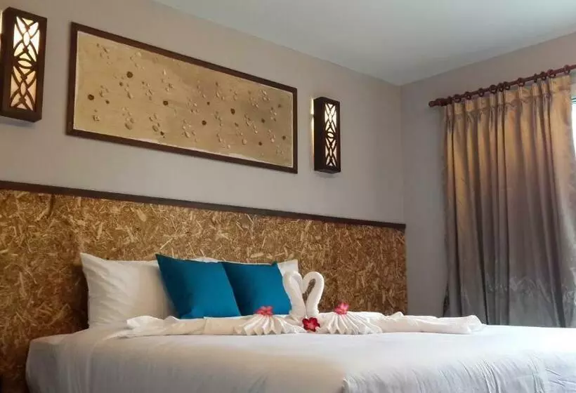 Hotel The Hip Resort @ Phi Phi