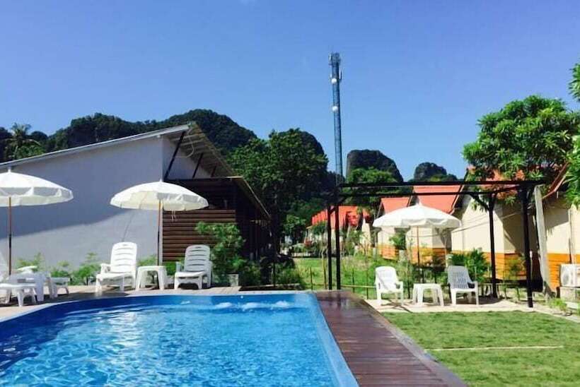 Otel The Hip Resort @ Phi Phi