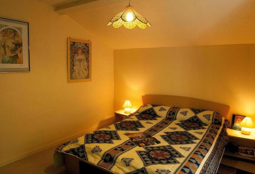 Moulin De Cornevis Bed And Breakfast