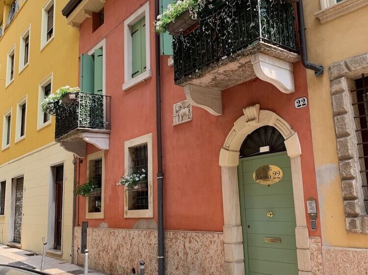 تختخواب و صبحانه Bb Vicolo 22