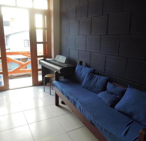 Hostel El Gran Azul Olon