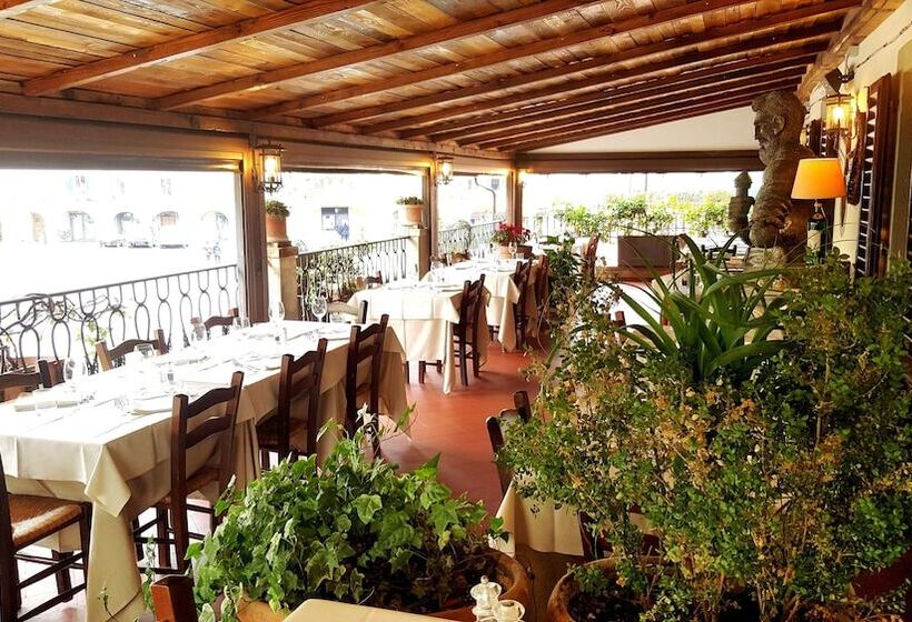 ホテル Albergo Giovanni Da Verrazzano