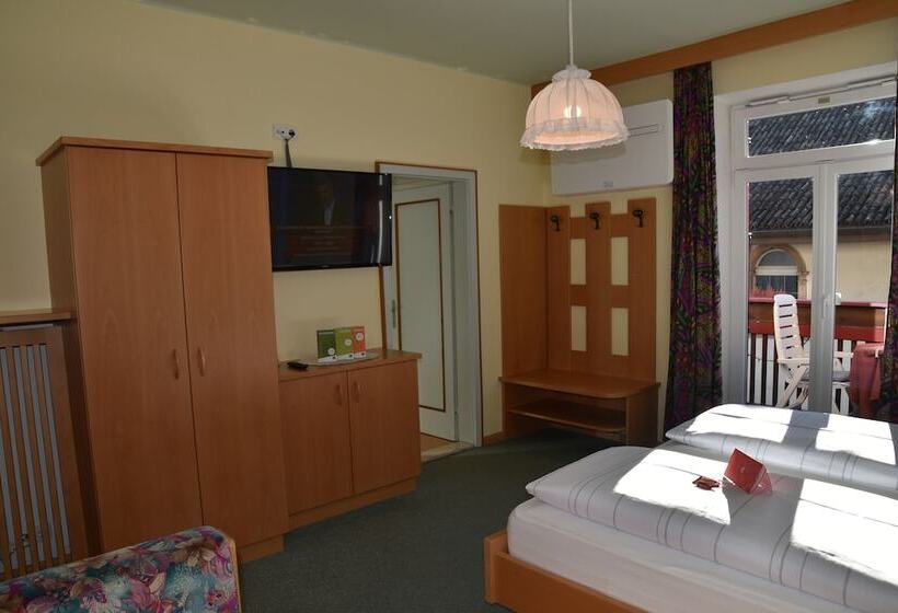 בית מלון כפרי Angerburg Blumen