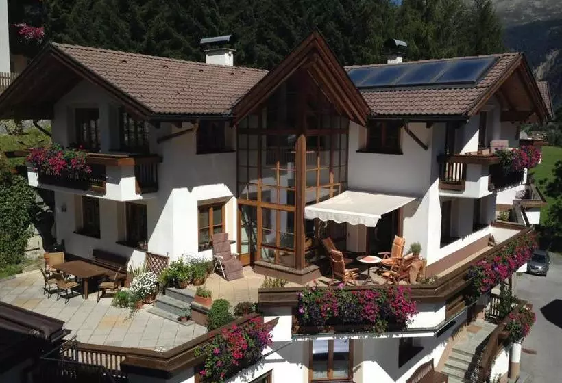 هتل Apart Christa