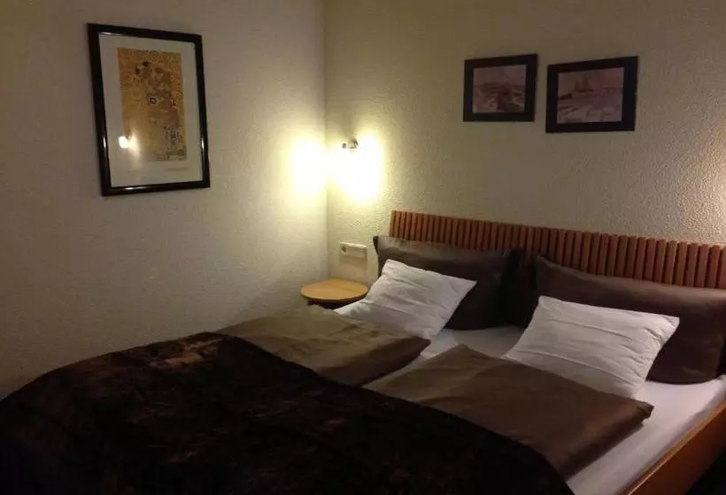 هتل Apart Christa