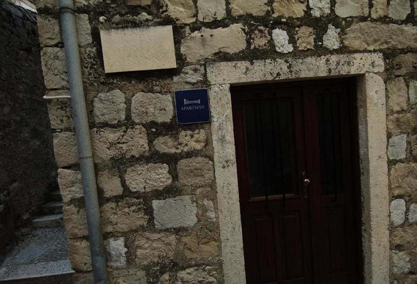 Отель Apartments Santa Maria