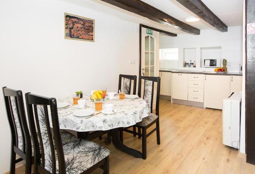 Отель Apartments Santa Maria