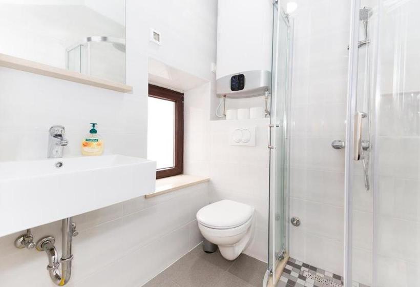 Отель Apartments Santa Maria