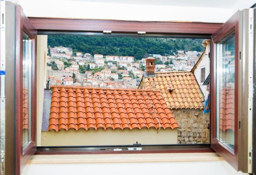 Отель Apartments Santa Maria