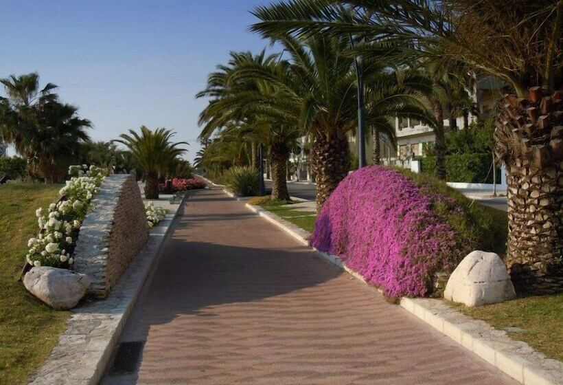 هتل Centro Vacanze Domus M.g