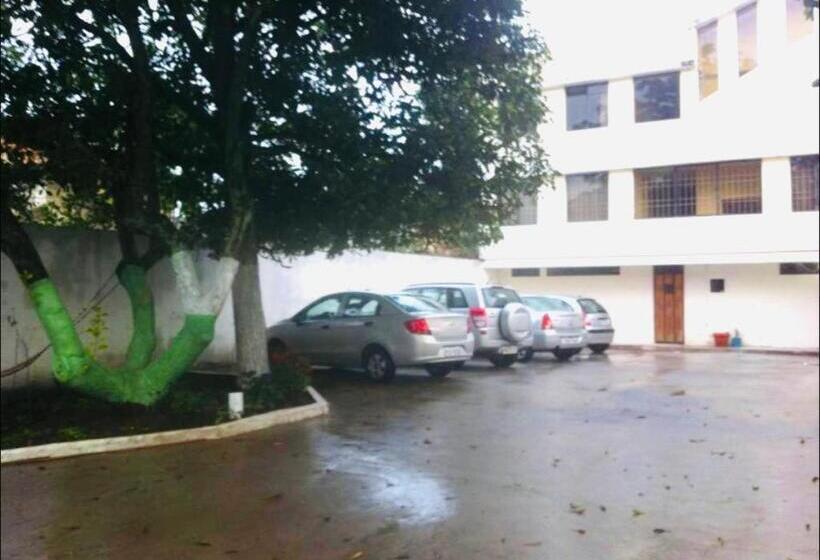 בית מלון כפרי Hostal Jora Continental