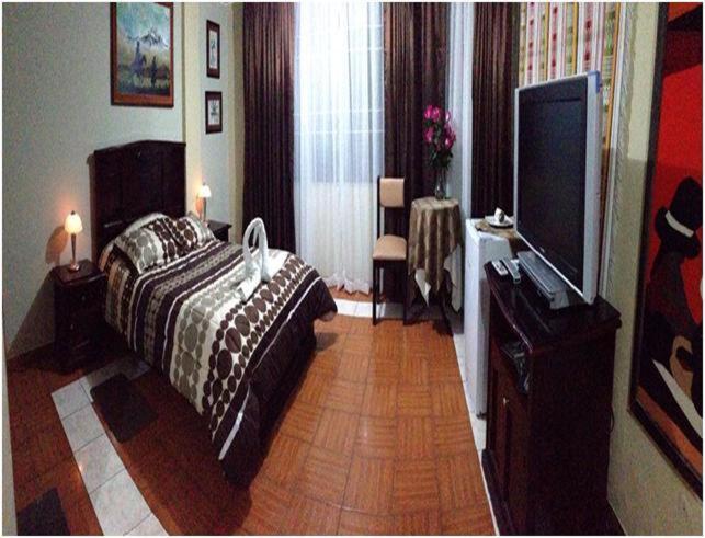 בית מלון כפרי Hostal Jora Continental