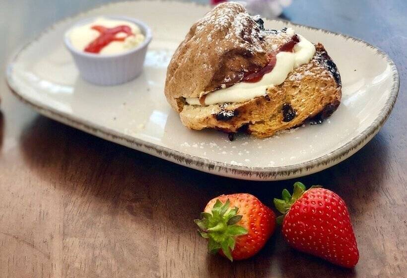 בית מלון כפרי Kingfisher Townhouse