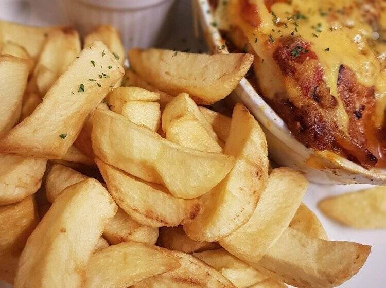 בית מלון כפרי Kingfisher Townhouse