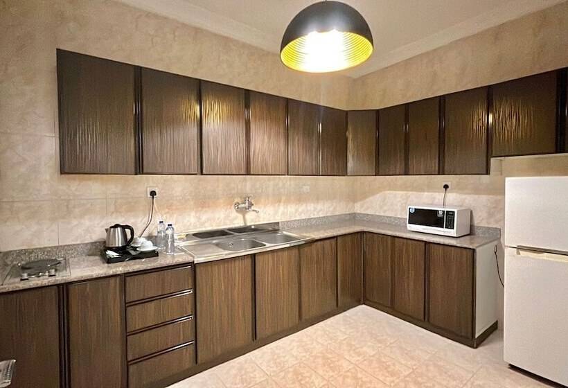 ホテル Loren Serviced Apartment Alslamah