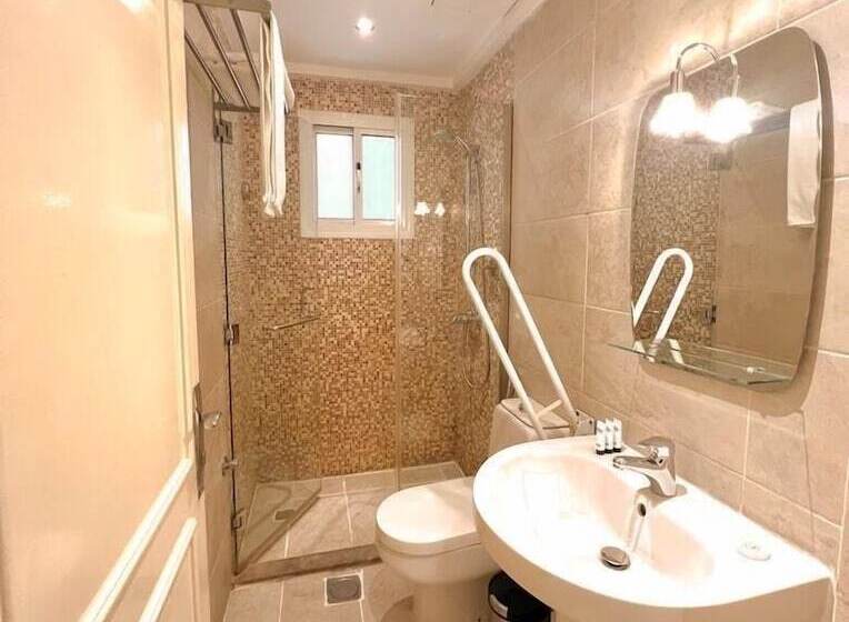 ホテル Loren Serviced Apartment Alslamah