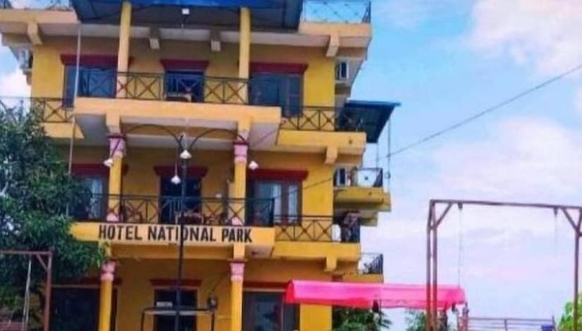 هتل National Park Sauraha  Homely Stay And Peaceful Location With Jungle Safari Arrangements