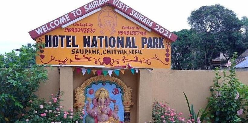 هتل National Park Sauraha  Homely Stay And Peaceful Location With Jungle Safari Arrangements