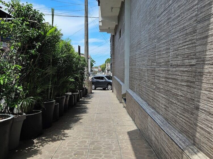 酒店 Pension Corona