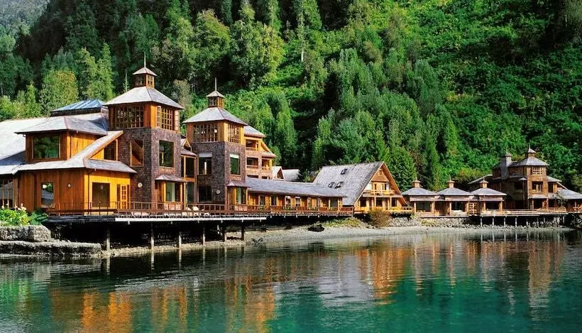ホテル Puyuhuapi Lodge & Spa