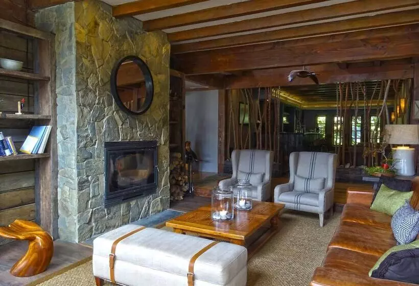 ホテル Puyuhuapi Lodge & Spa