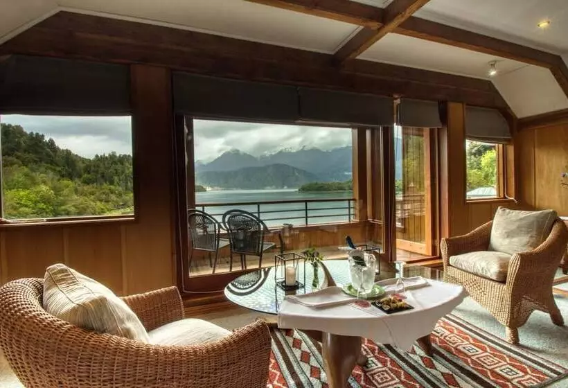 ホテル Puyuhuapi Lodge & Spa