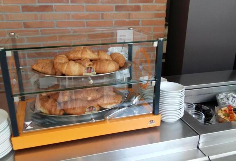 בית מלון כפרי Santiago