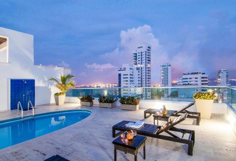 ホテル Travelers Orange Cartagena