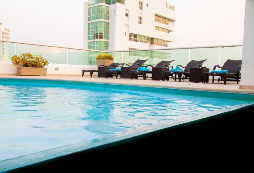 ホテル Travelers Orange Cartagena