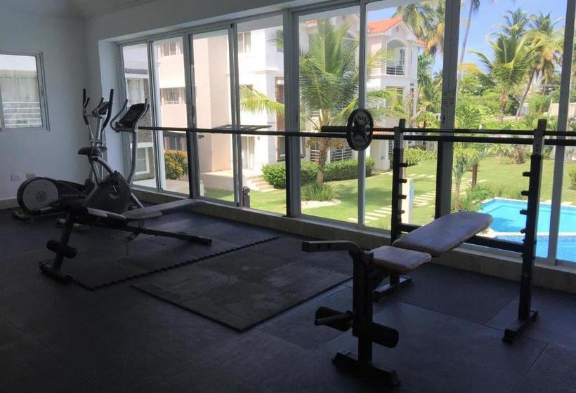 فندق Clothing Optional All Male Carribean Nude Escape