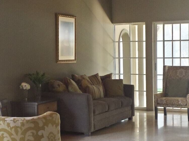 Timeless Hotel Boutique