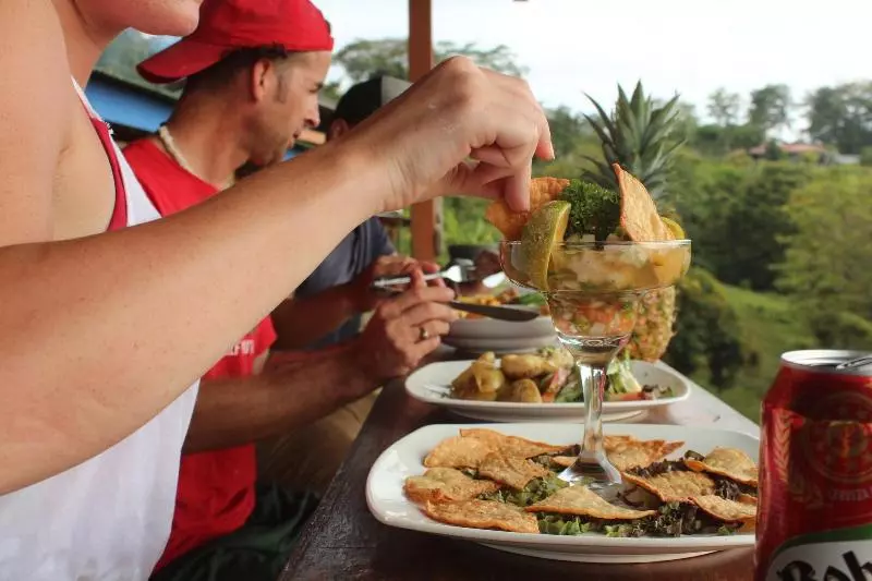 ユースホステル Pura Natura Lodge Manuel Antonio