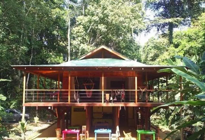 Aamiaismajoitus (B&B) El Tucan Jungle Lodge
