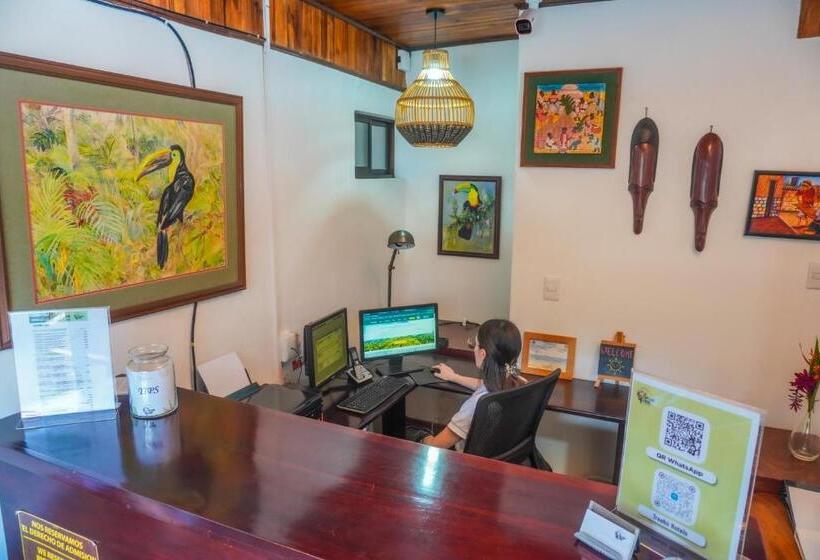 مبيت وإفطار La Fortuna Lodge By Treebu Hotels