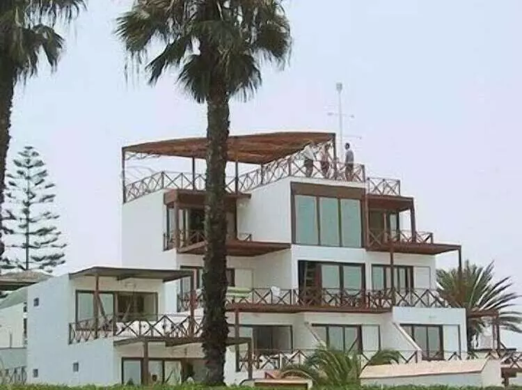 簡易ホテル Casabarco Punta