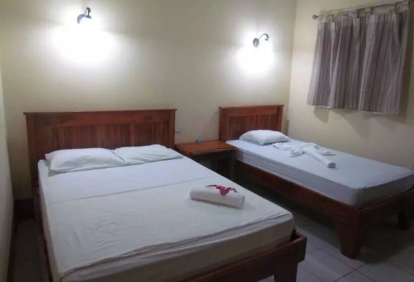 Casa Moreno   Hostel