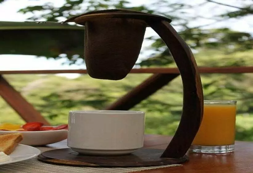 Hotelli Bosque Verde Lodge