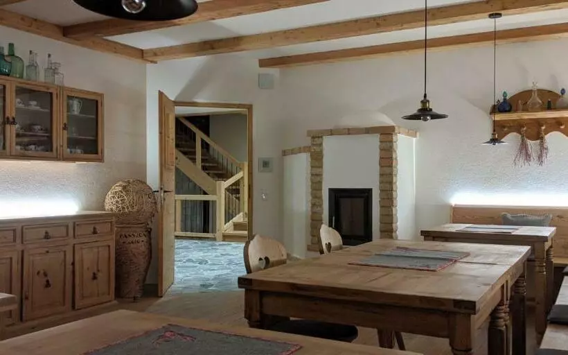 Kleines Zirbelhotel   üf