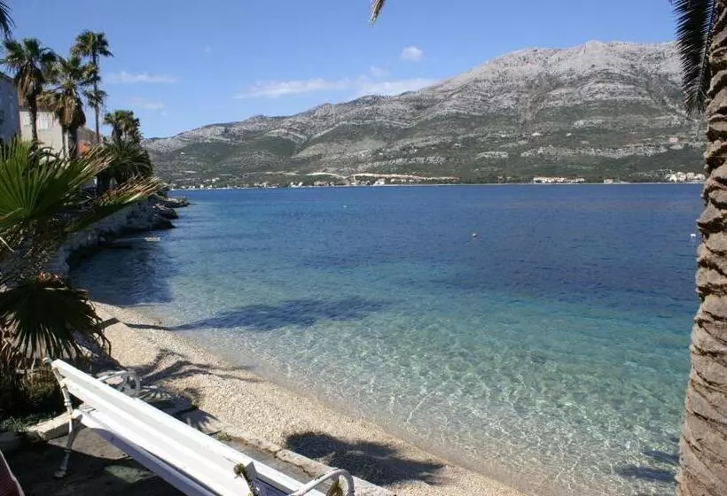 ホテル Double Room Korcula 4356c
