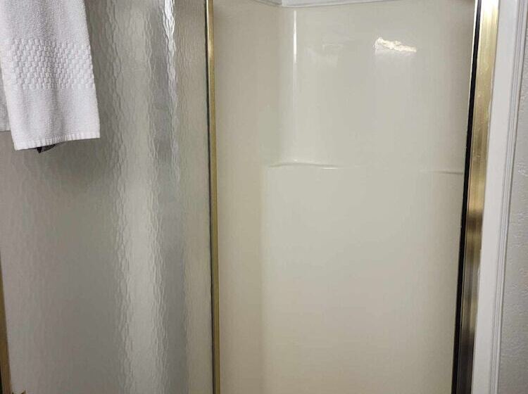 فندق Econo Lodge