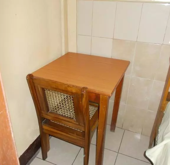 هتل El Meson