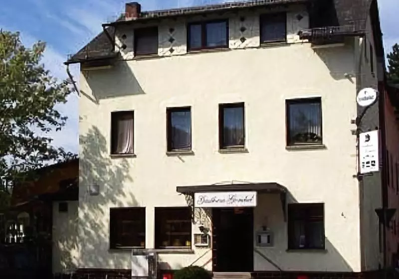 Hotelli Gasthaus Gombel