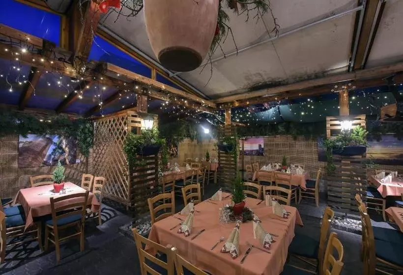 Hotelli Gasthaus Zur Noll
