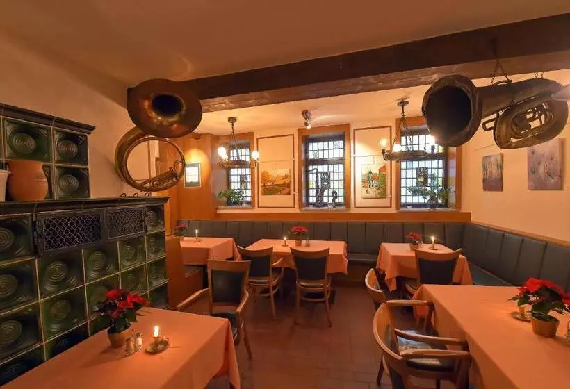 Hotelli Gasthaus Zur Noll