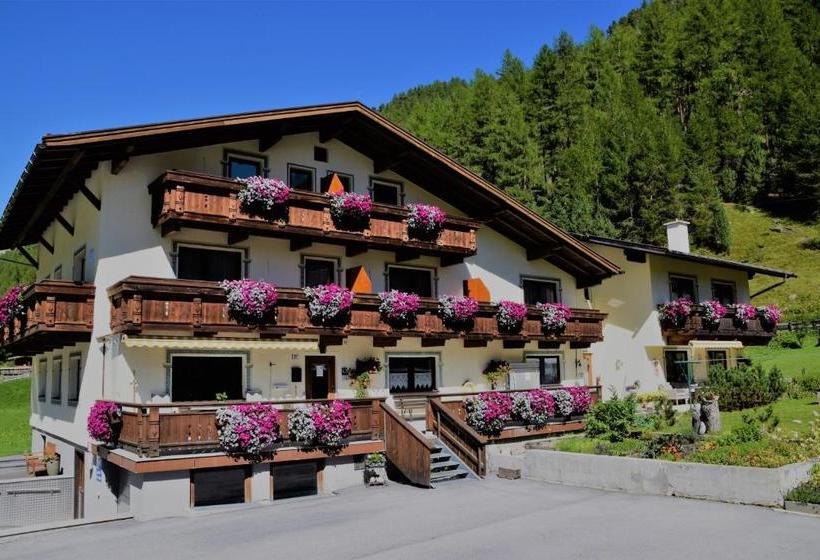 فندق Haus Gstrein