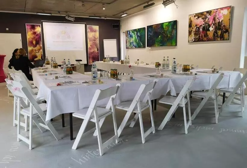 Hotelli Kunst Pension Frahm