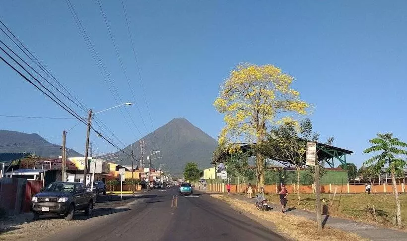 هتل La Fortuna Rooms