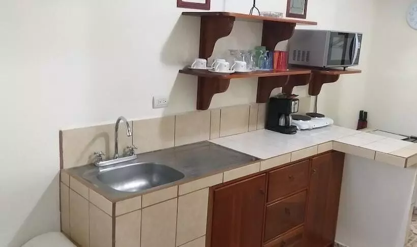 هتل La Fortuna Rooms