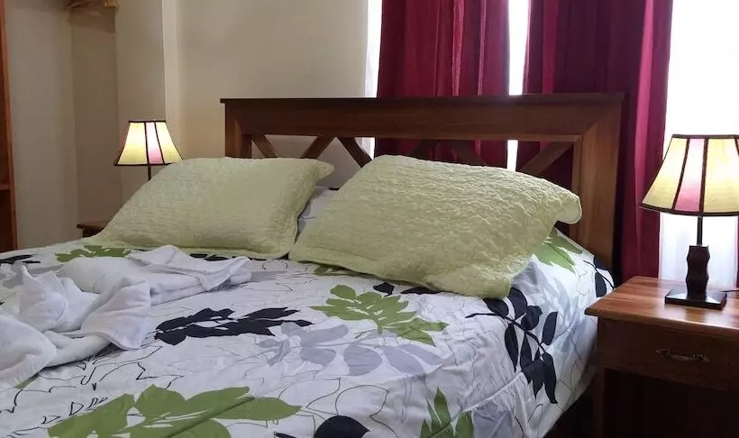 هتل La Fortuna Rooms